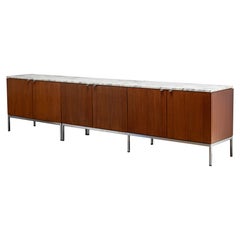 Florence Knoll – Sideboards aus indischem Palisanderholz und Carrara-Marmor, entworfen 1954