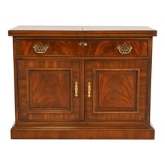 Drexel Heritage Georgian Flame Mahogany Serveur ou Meuble de bar à rabat