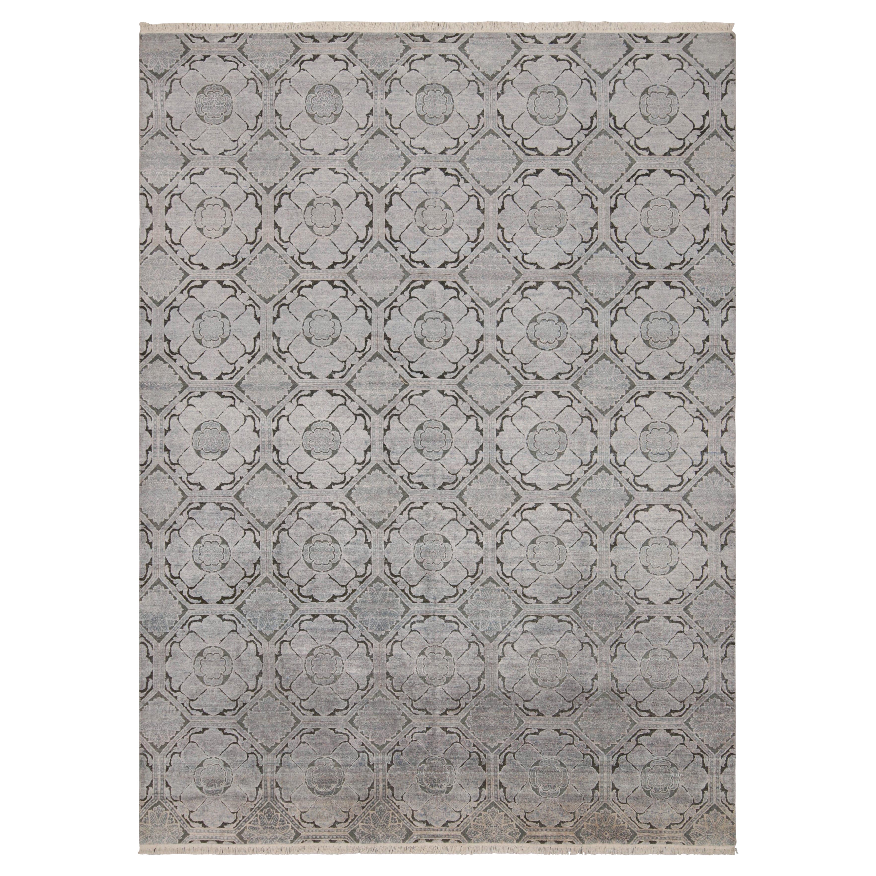 Rug & Kilim's Modern Classics Rug With Silver-Gray and Blue Medallions (Tapis Modernes avec médaillons gris-argent et bleus)