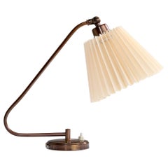 Lampada da tavolo di design danese, ottone, carta, Danimarca, anni '50
