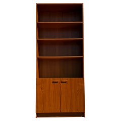 Libreria a 2 ante in teak moderna danese di metà secolo