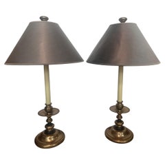 Paire de lampes de table Chapman en laiton de style néoclassique, Régence, style bougeoir