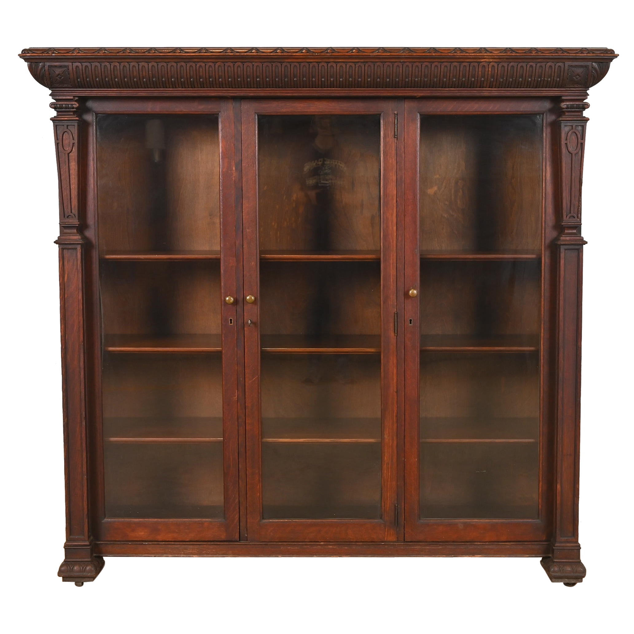 R. J. Horner Librería triple de roble tallado con frente de cristal estilo Imperio americano