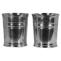 Paire de tasses en étain « Popo de Whisky » de John Somers