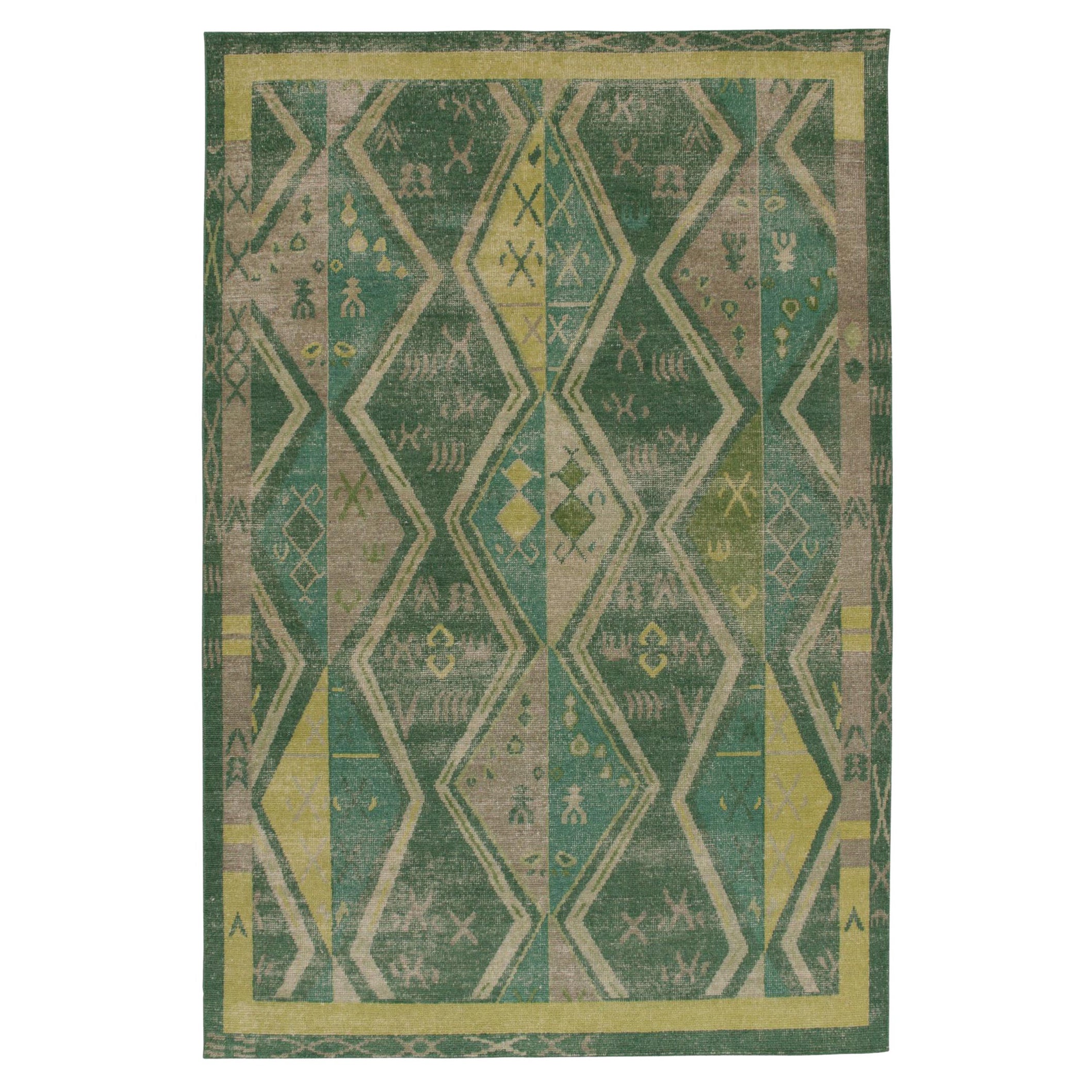 Rug & Kilim's Distressed Style Teppich in Grün & Brown Geometrisch gemustert