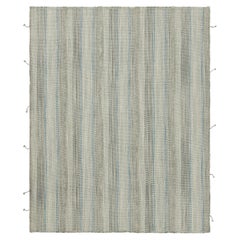Rug & Kilim's Contemporary Kilim with Blue and Slate Gray Textural Stripes (Kilim contemporain avec des rayures texturées bleues et gris ardoise)