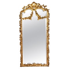Espejo de madera dorada tallada French Rococo del siglo XVIII