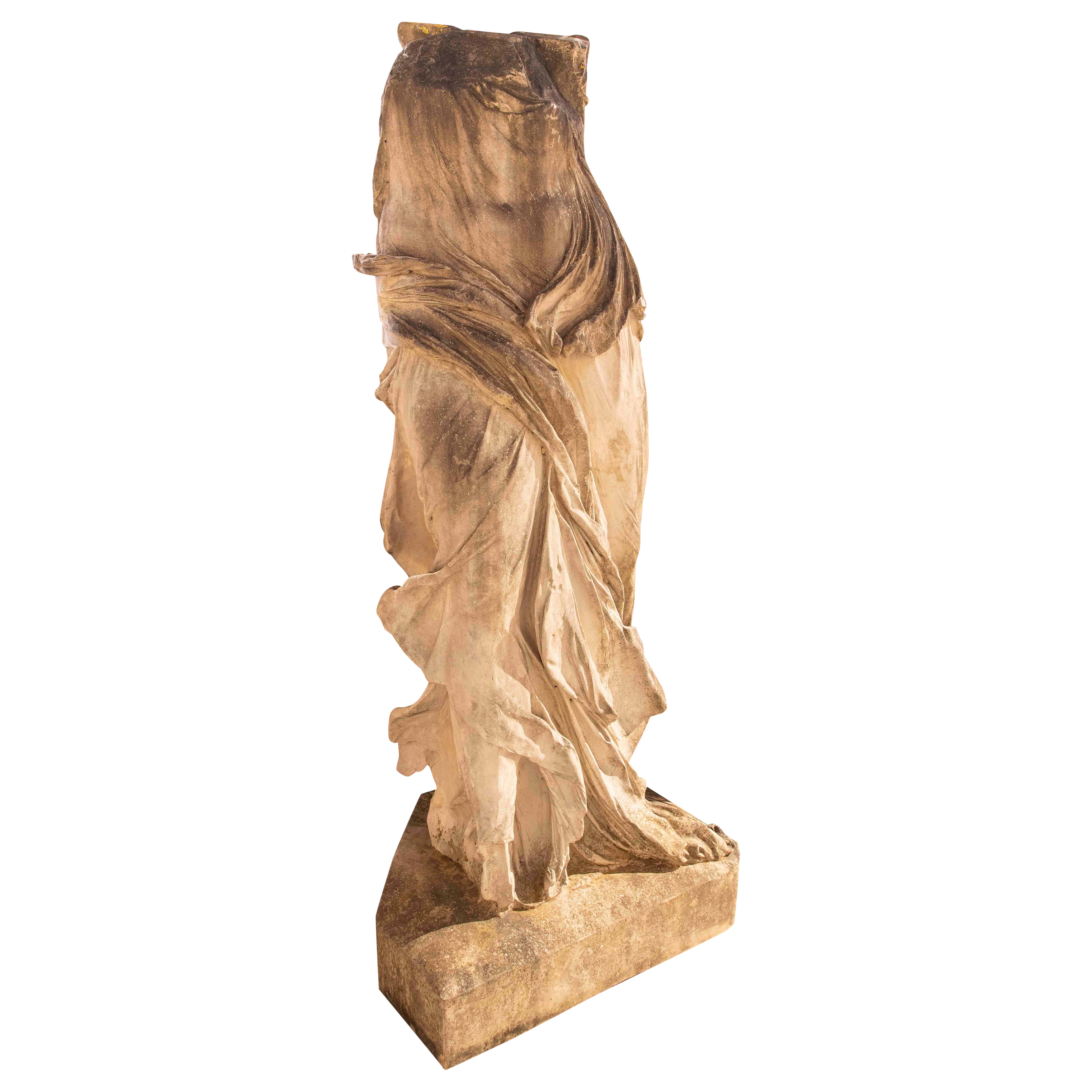 Escultura de los años 70 de la Victoria de Samotracia en resina de tamaño monumental en venta