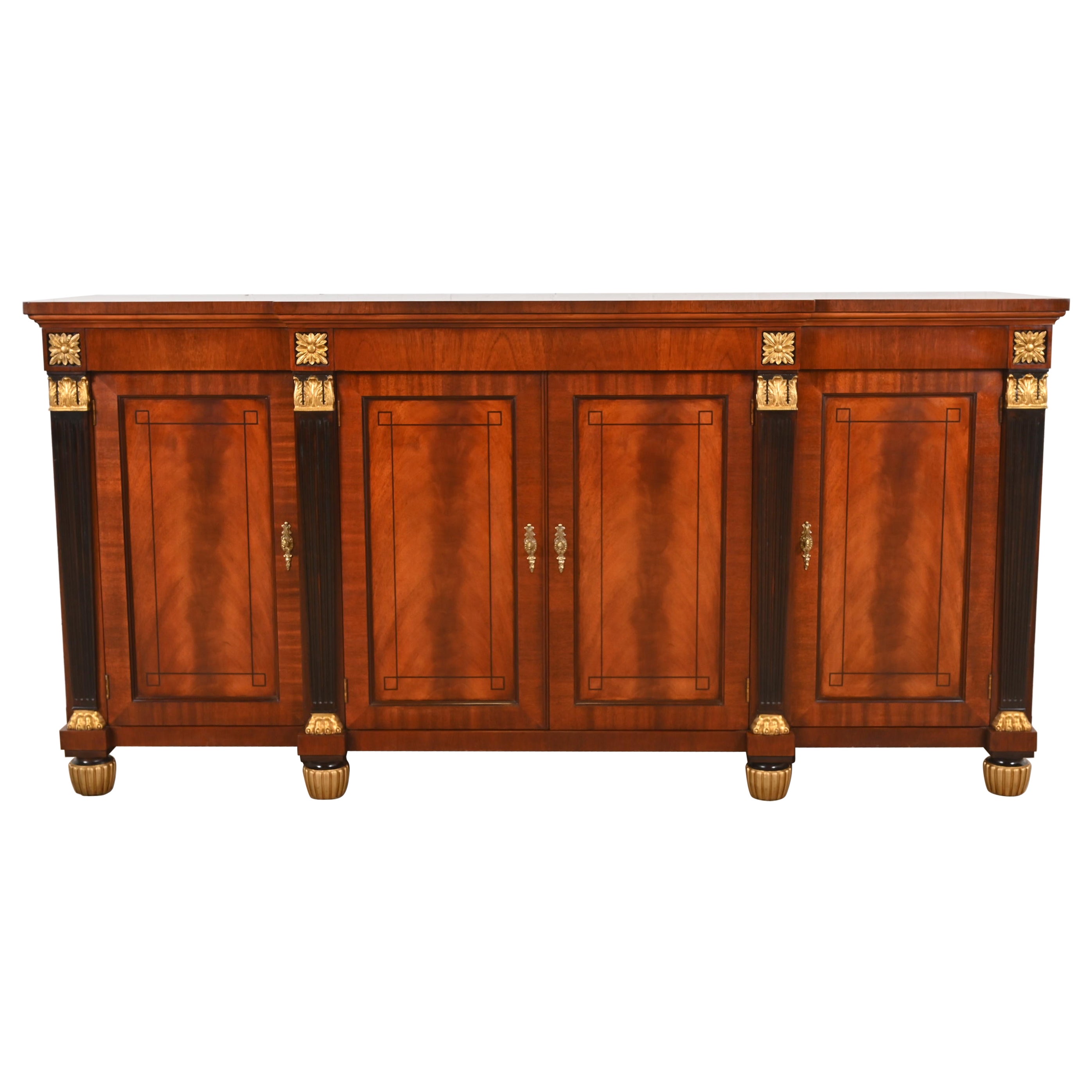 Aparador o mueble bar Baker Furniture French Empire Flame Caoba