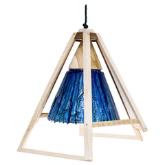 'Liquid' Blaue Kuken Pendelleuchte mit Holzrahmen von Hillsideout