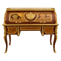 Antiguo Escritorio Francés de Ormolu Montado en el Estilo de Riesener