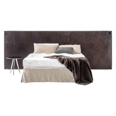 Lit Nexus Linen Master 01 en cuir et tissu d'ameublement avec appui-tête de Casa Casati