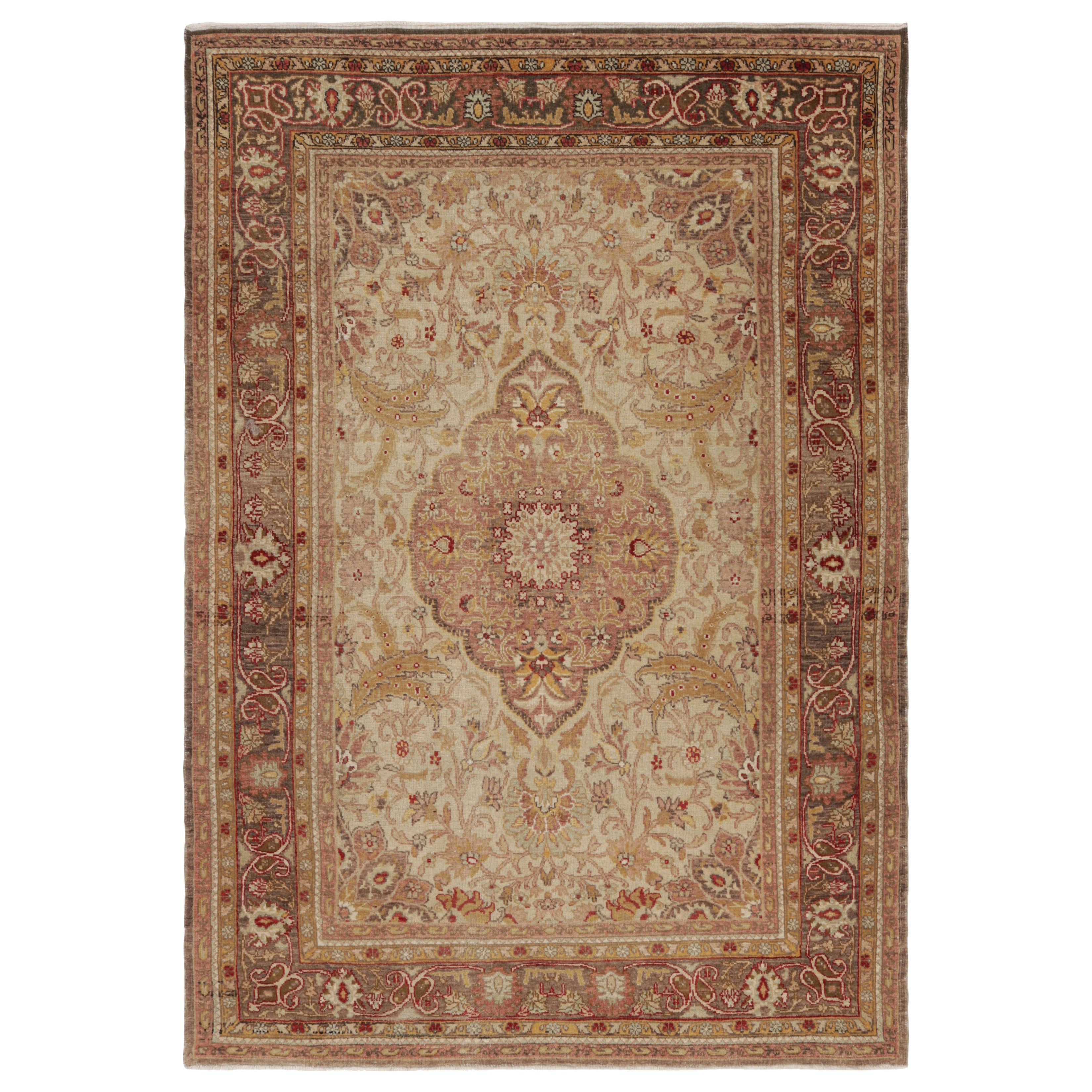 Vintage Sivas Rug in Cream and Gold with Floral Medallion - Rug & Kilim