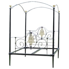 5ft Wide Cast Iron Four Poster Antique Bed with Arched Canopy, M4P54