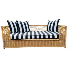 1960's Wicker Rattan Daybed mit neuen Polstermöbeln