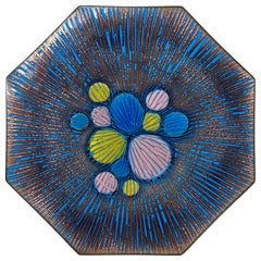 Assiette en émail vintage Annemarie Davidson - Mid-Century Modern Studio Art on Coppe
