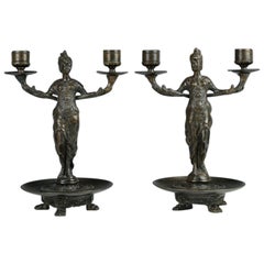 Pareja antigua de candelabros de bronce de la diosa Atenea, de F. Souchal, París (c. 1850)