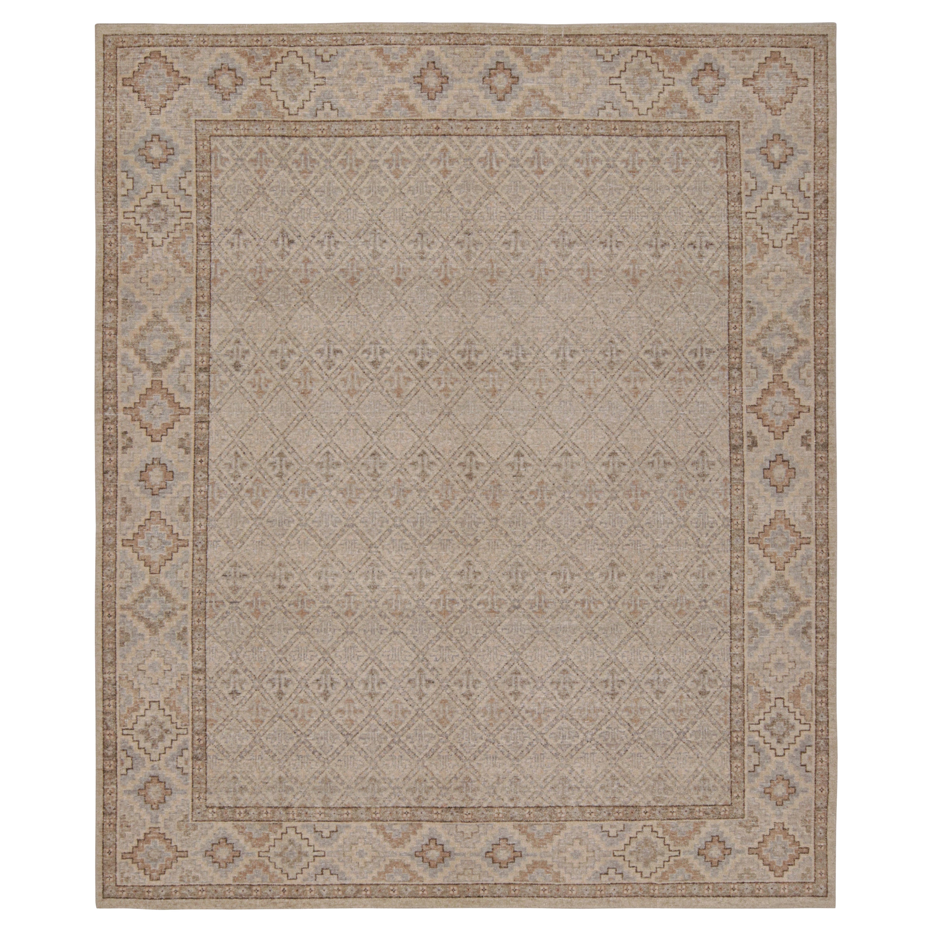Rug & Kilim's Distressed Rug In Beige, Gray And Blue Geometric Pattern (Tapis à motifs géométriques beige, gris et bleu) en vente