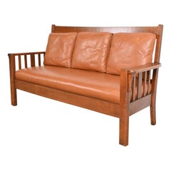 Limbert Style Antique Mission Oak Arts & Crafts Settle Sofa, Circa 1900