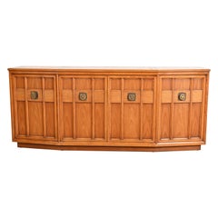 Henredon Style Mid-Century Modern Sculpted Walnut Sideboard Credenza, 1960s