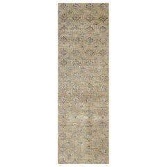 Rug & Kilim's Contemporary Läufer in Gold und Grau mit floralen Mustern