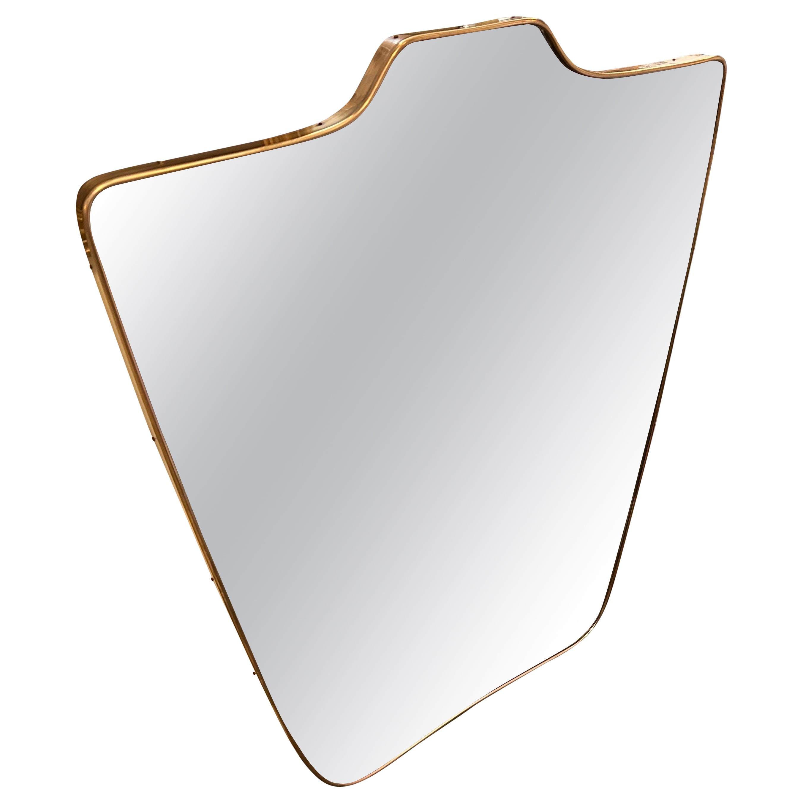 1950er Gio Ponti Stil Mitte des Jahrhunderts Modern Messing Big Shield Wandspiegel im Angebot