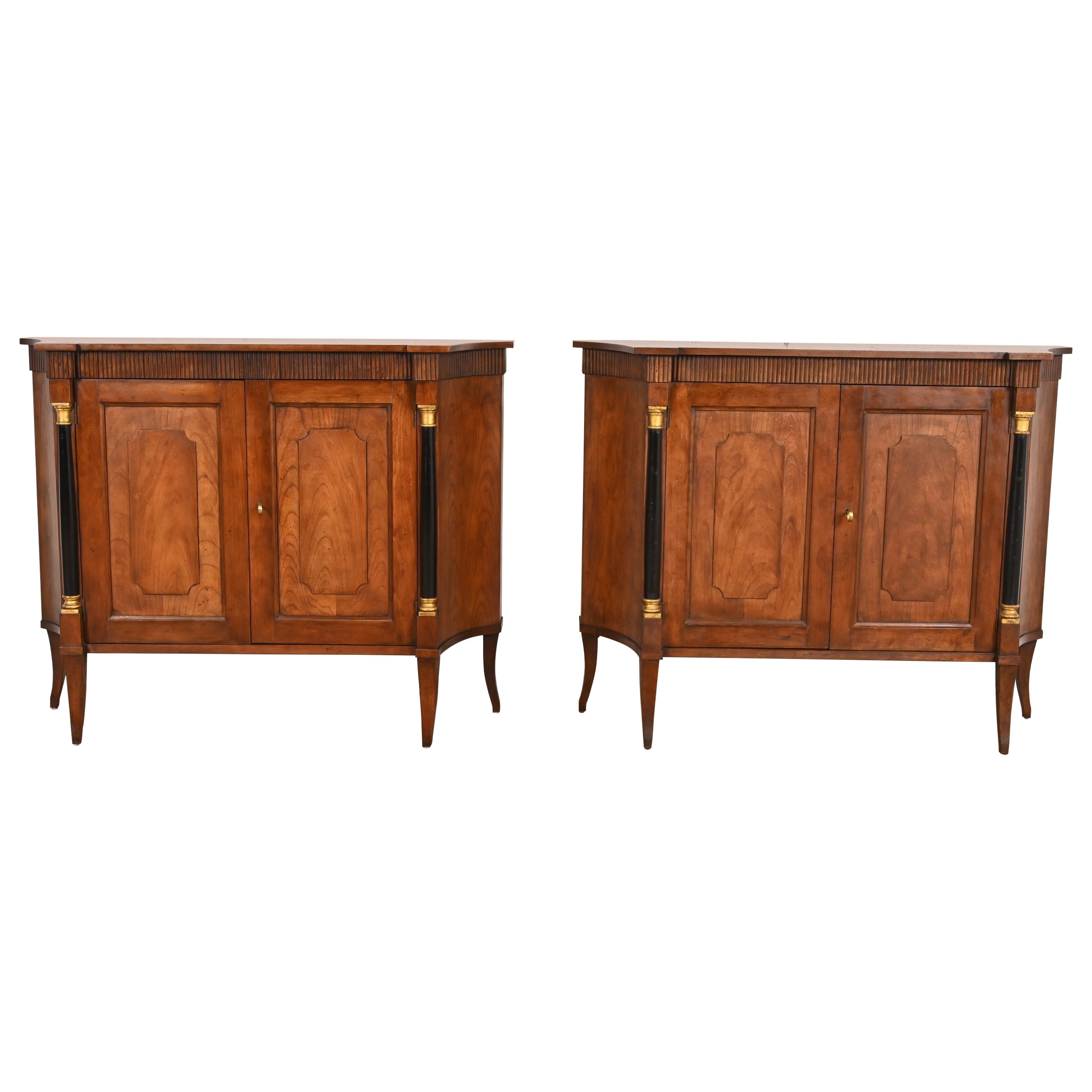 Paire de buffets néoclassiques en bois de cerisier et partiellement ébénisé de Baker Furniture