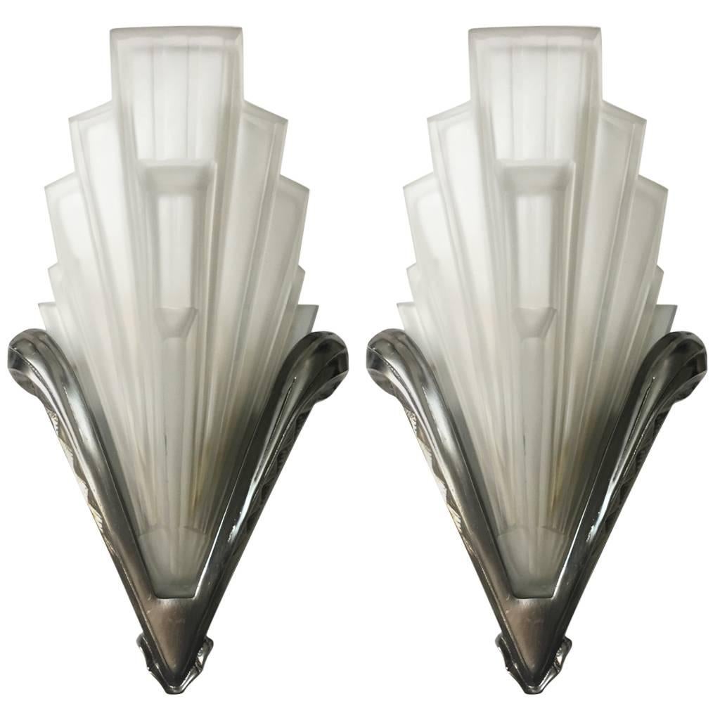 Pair of French Art Deco Wall Sconces Signed by Sabino "Skyscraper"