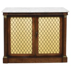 Armoire à deux portes du 19e siècle