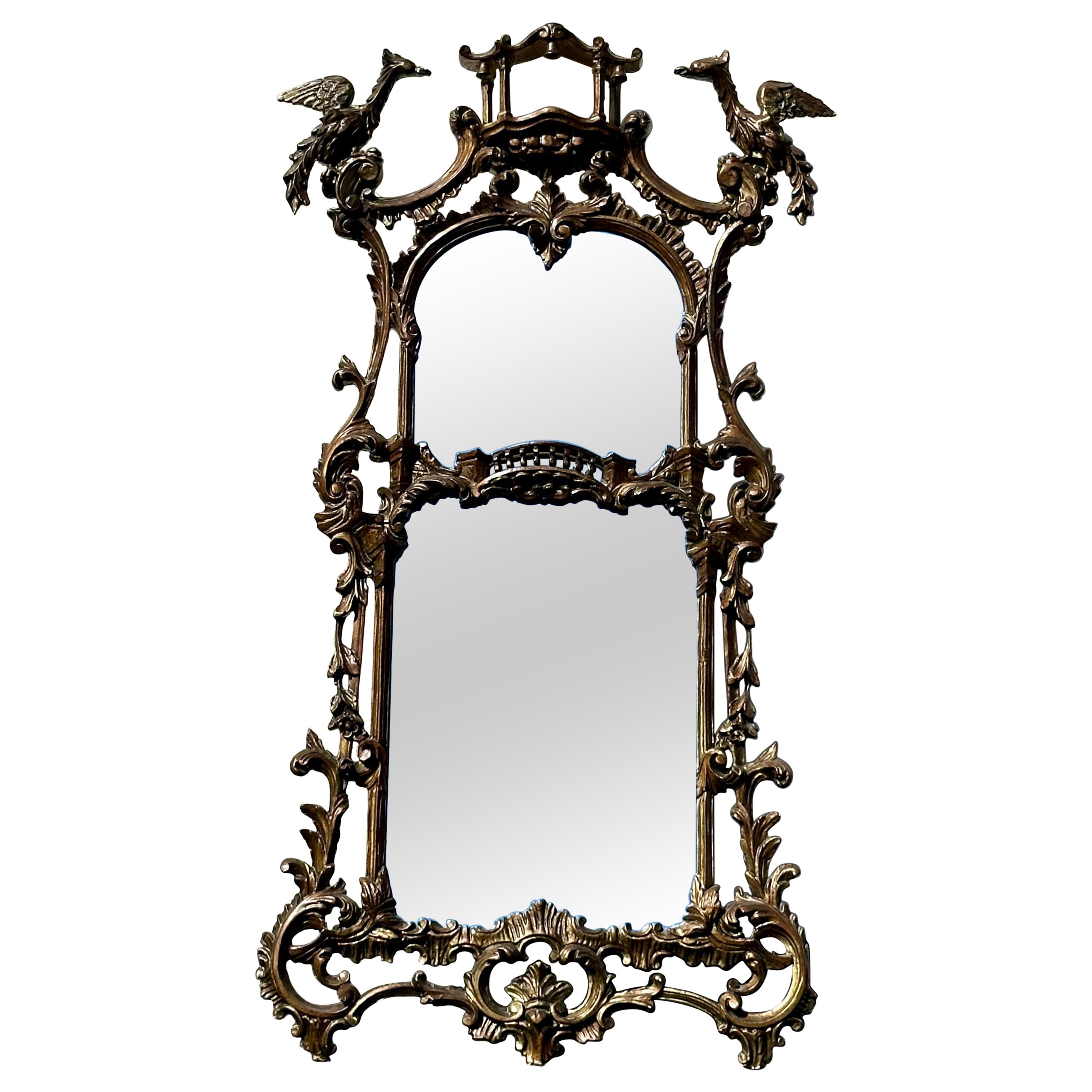 Miroir sculpté en bois doré de style Chippendale du 19ème siècle en vente