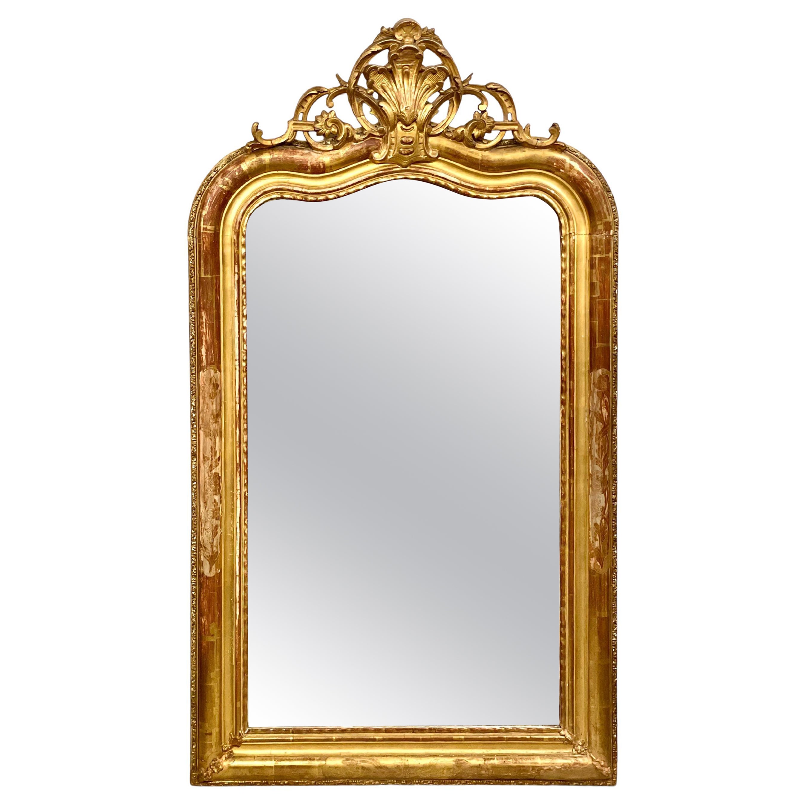 Specchio ornato in legno dorato Louis Philippe del XIX secolo in vendita
