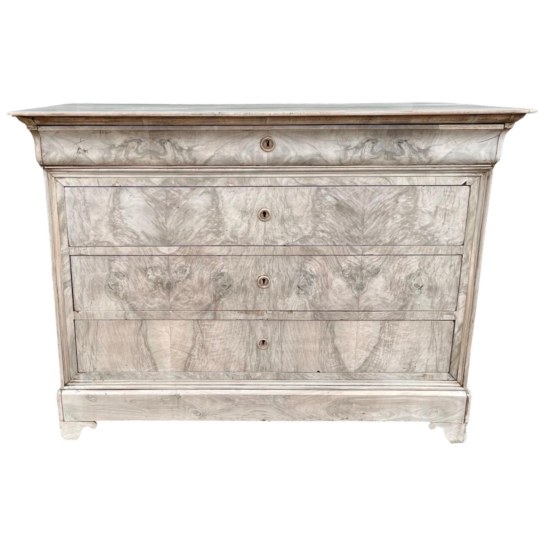 19. Jahrhundert Gebleichter Nussbaum Maser Französisch Louis Philippe im Angebot