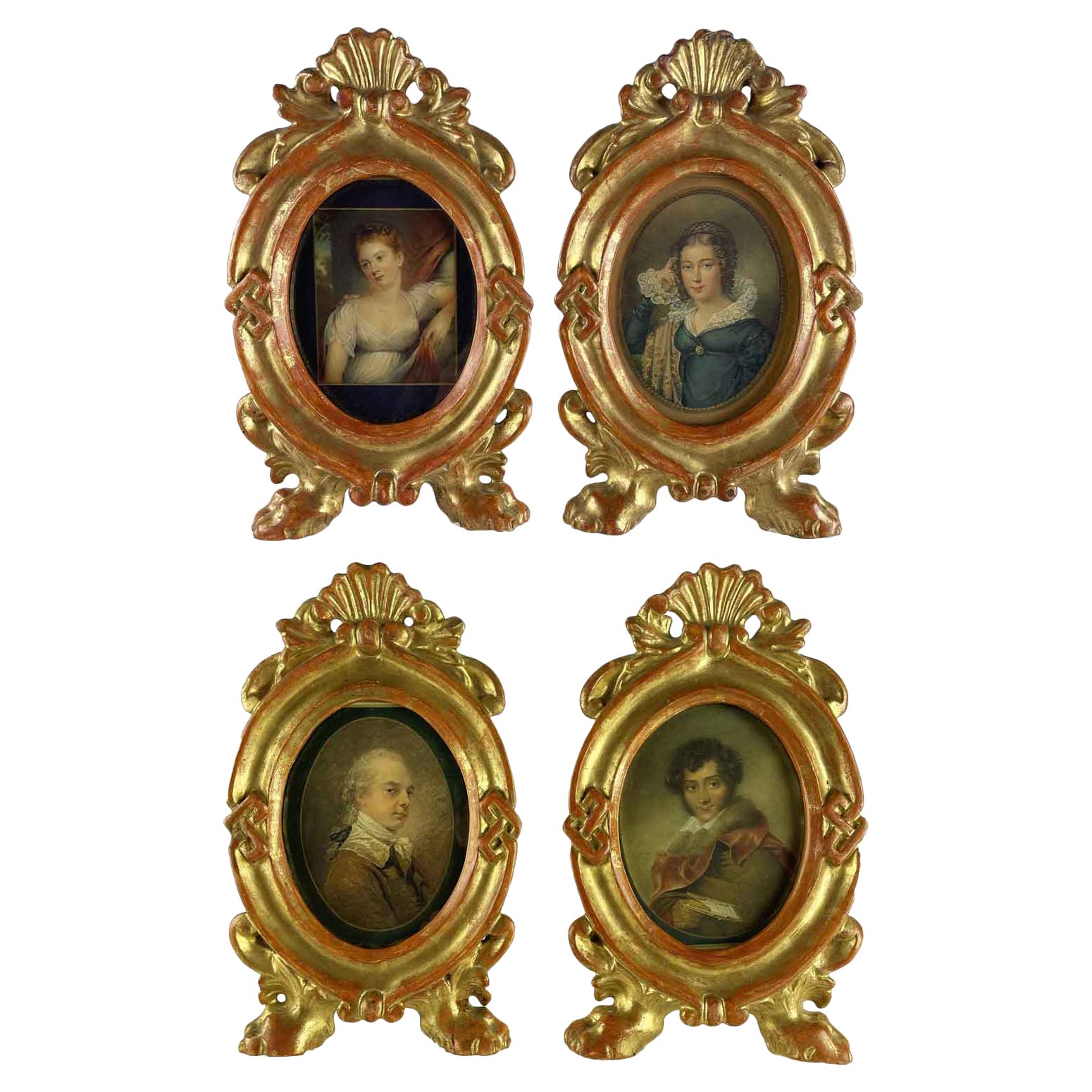 Quattro Cornici Portafoto Italiane Carlo XX in Legno Scolpito e Dorato Set di 4
