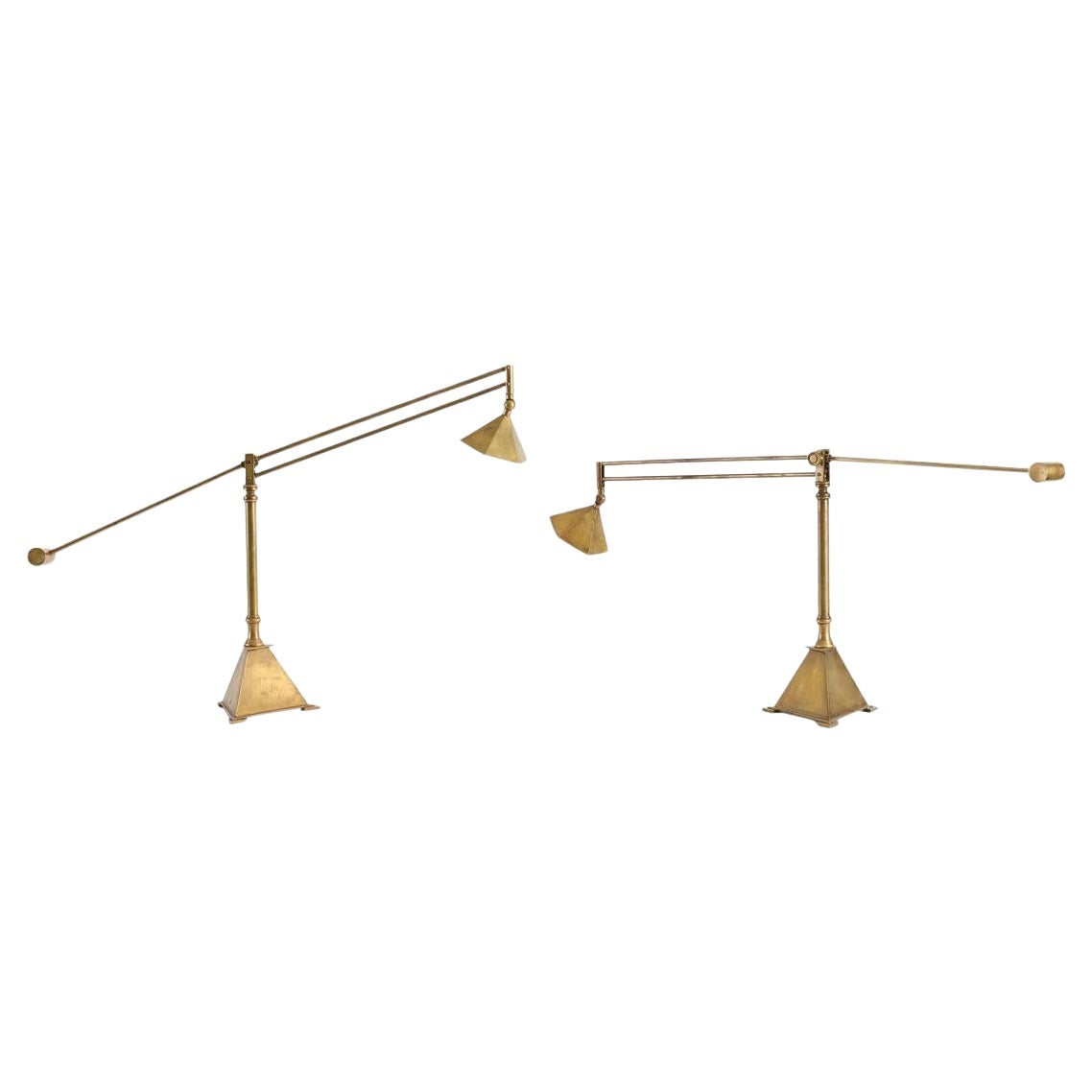 Zwei Tischlampen mit Pyramidensockel aus der Collection'S von Thierry Despont
