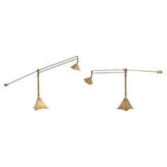 Deux lampes de table à base pyramidale de la collection de Thierry Despont