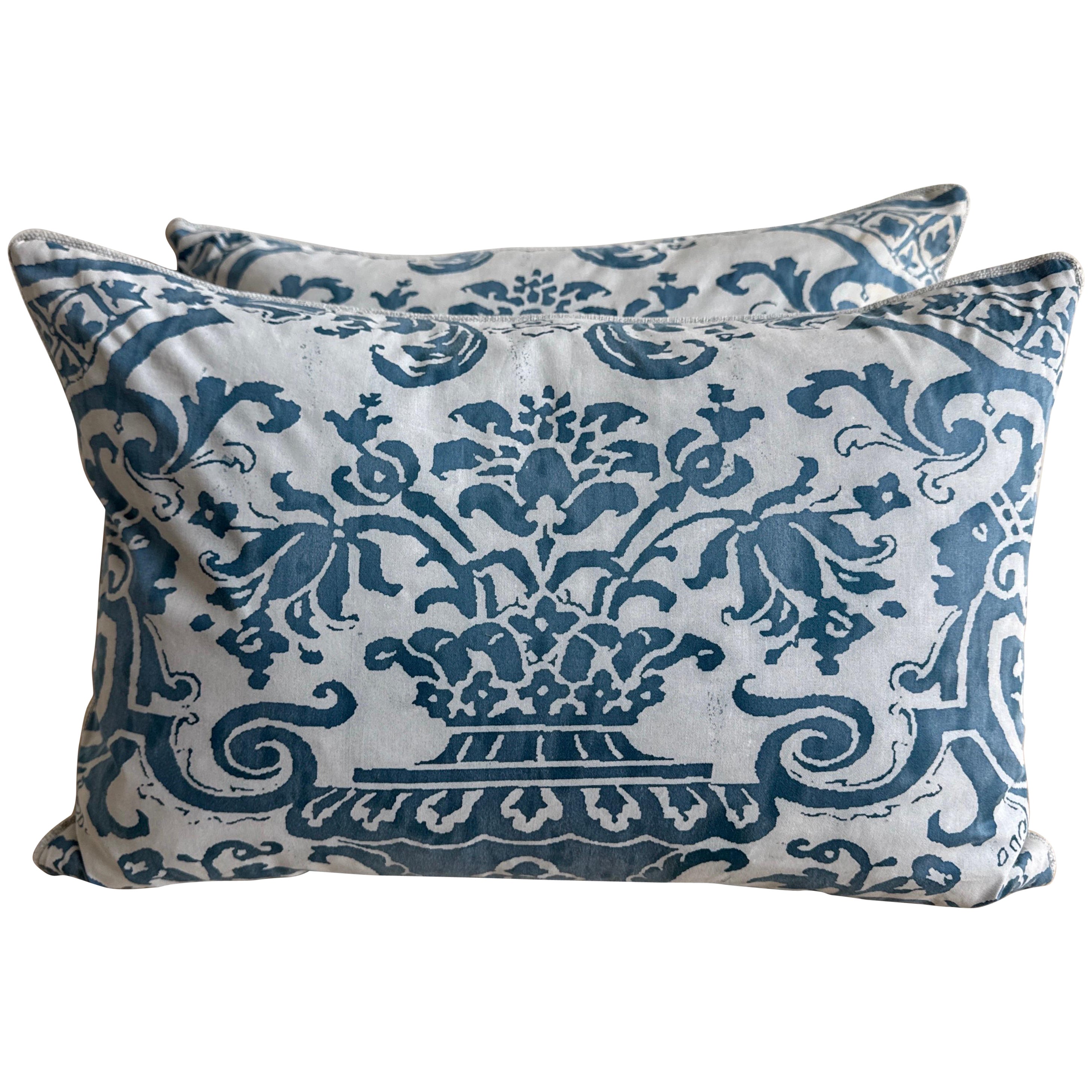 Pareja de cojines Fortuny venecianos azules en venta