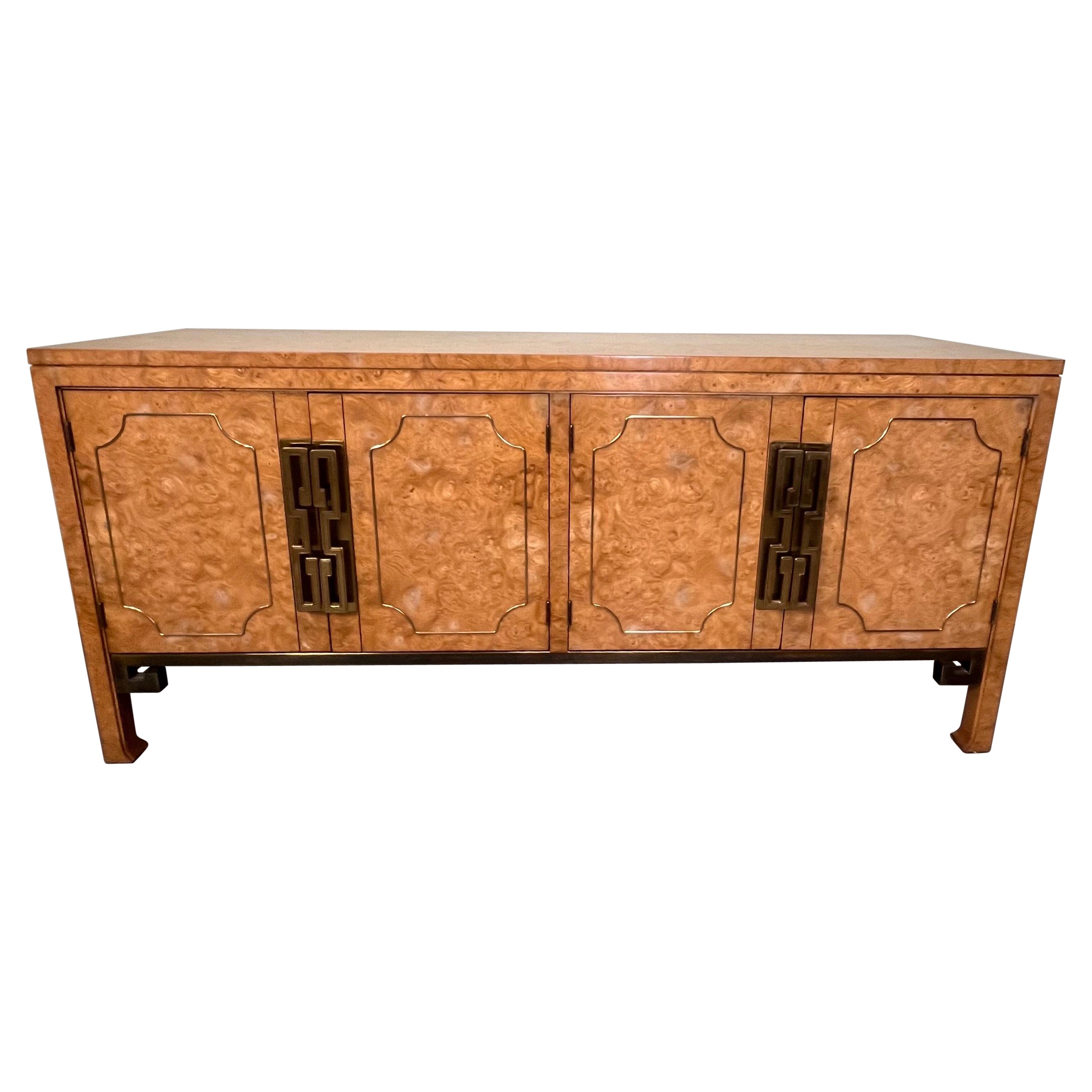Mastercraft Hollywood Regency Burl Wood and Brass Sideboard Credenza, 1970s