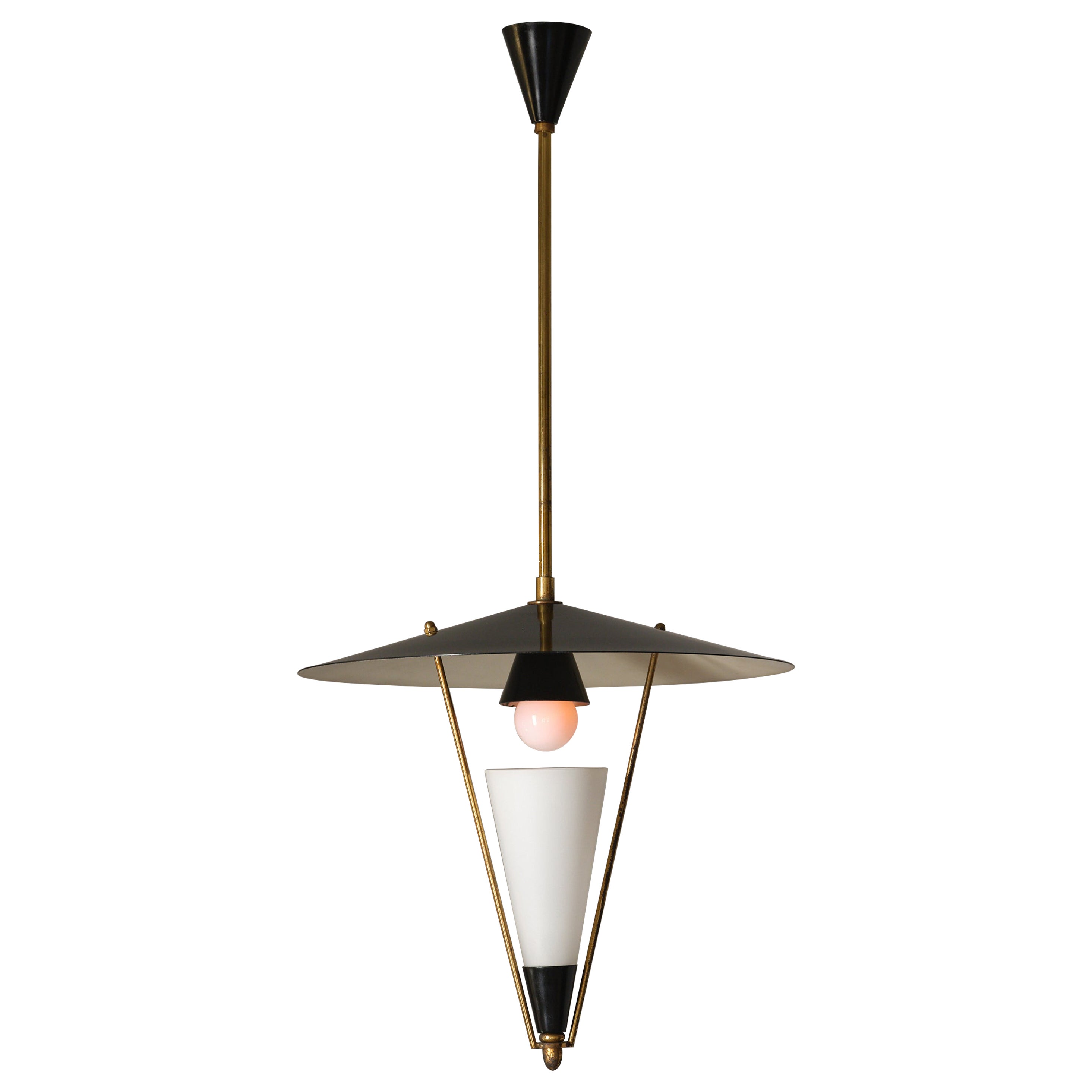 1950s Italian Brass & Black Enamel Pendant Lamp, Attributed to Stilnovo en vente