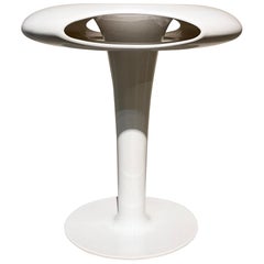 Marc Newson, vase Sci-Fi