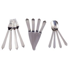 Georg Jensen Pyramid. Complete lunch service for four people.