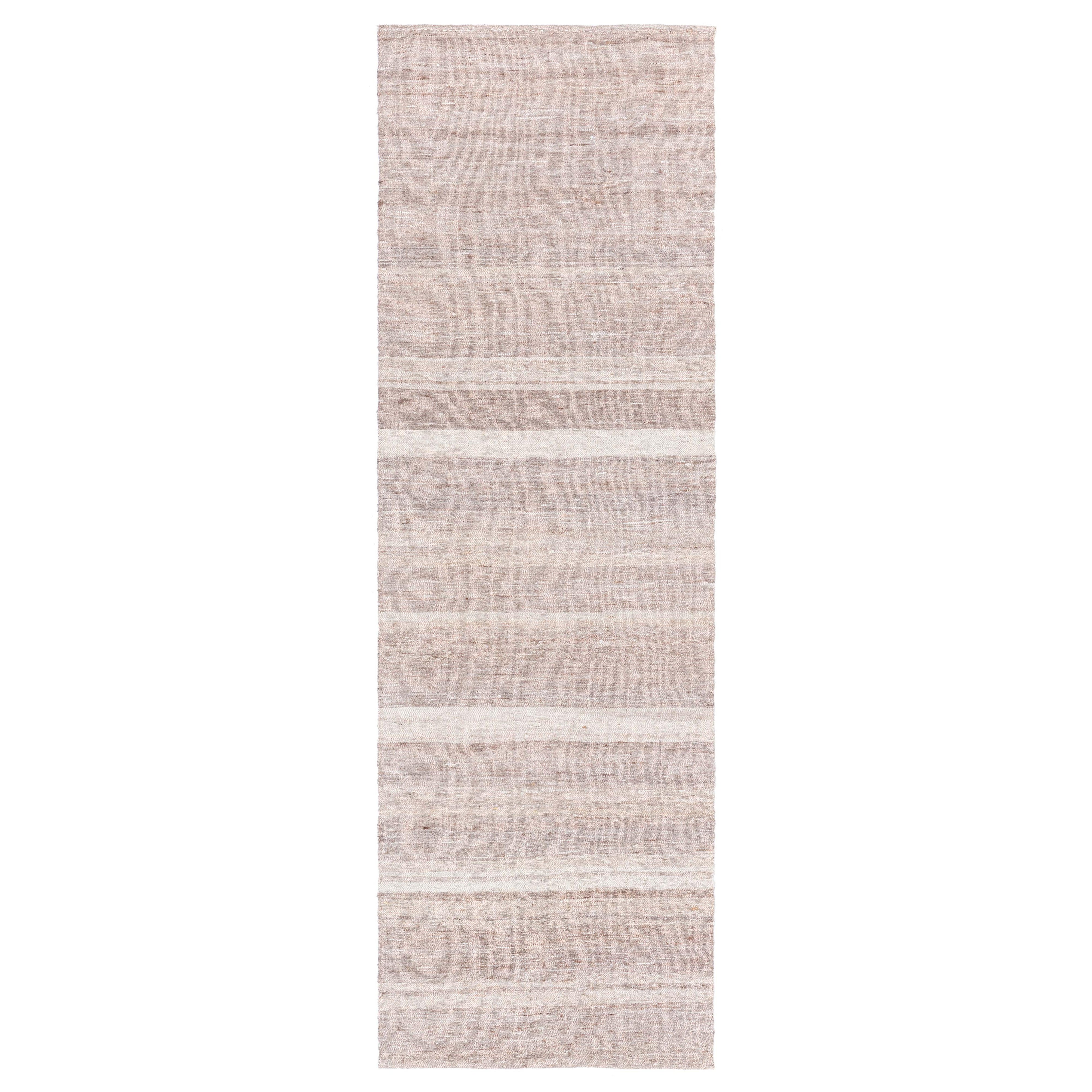 Vintage Kilim Runner Doris Leslie Blau en vente