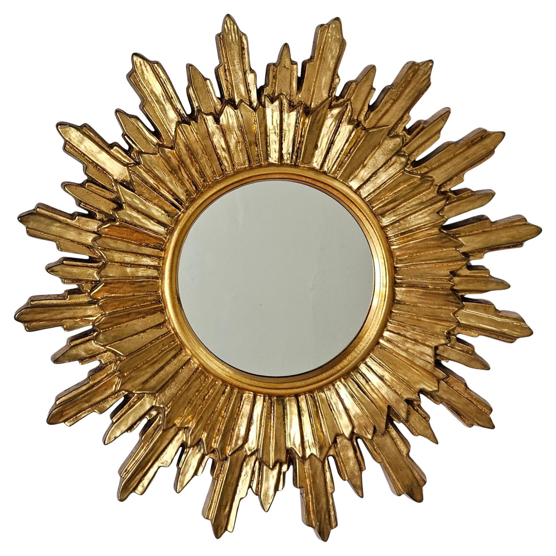Midcentury Large Wall Mirror Gilted Wood Sunburst Starburst, Italy, 1970s en venta
