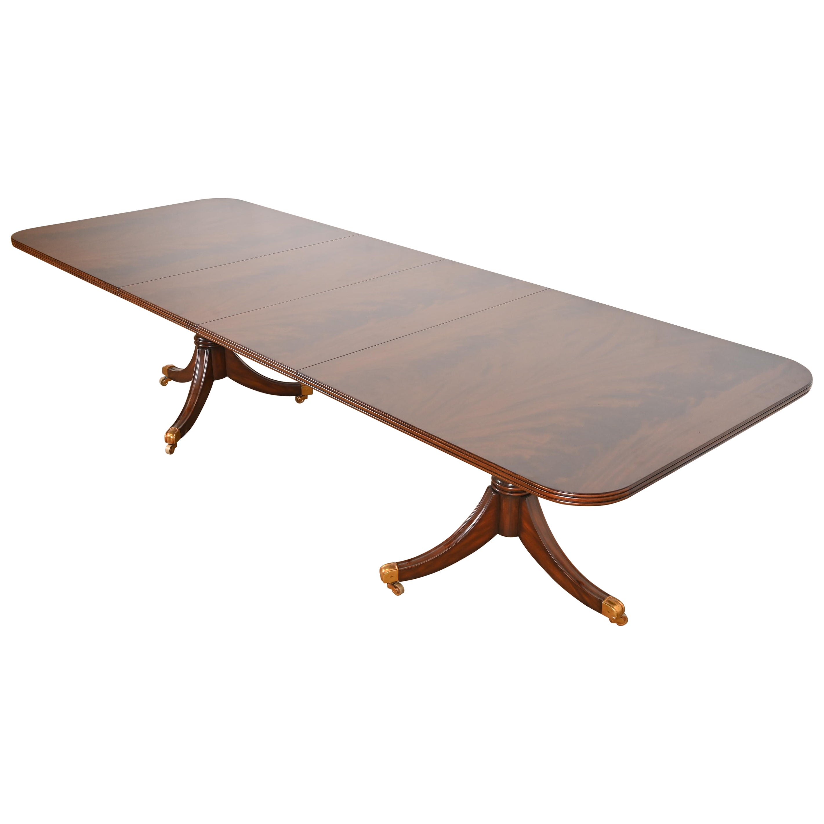 Maitland Smith Georgian Flame Mahogany Double Pedestal Dining Table, Refinished en venta