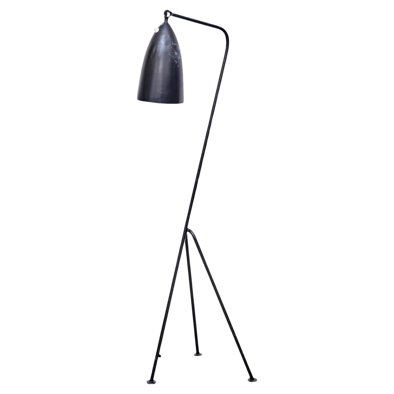 Greta Magnusson Mid Century Modern Grashüpfer Stehleuchte - circa 1947 im Angebot