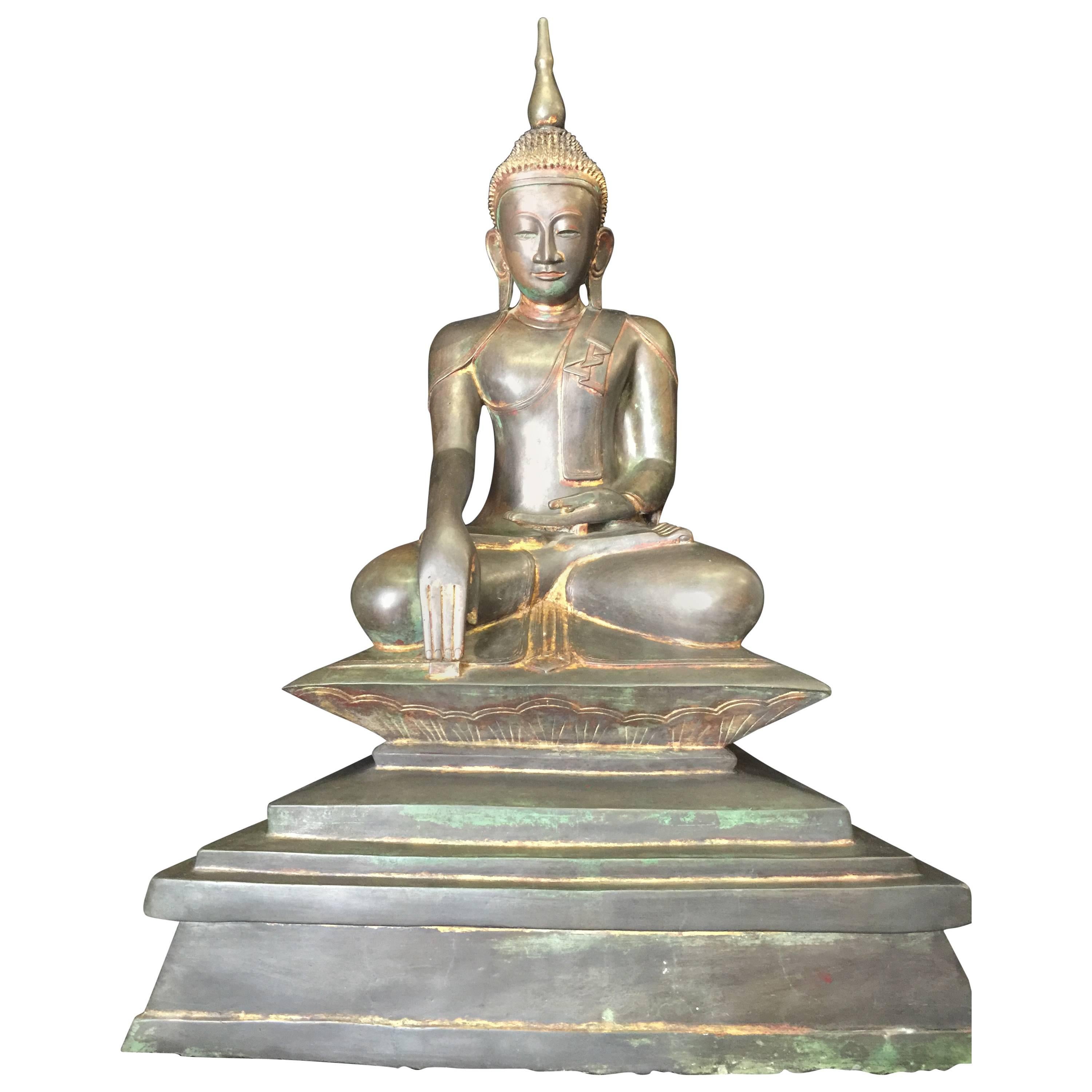 Superb Burmese Buddha, 18th Century For Sale