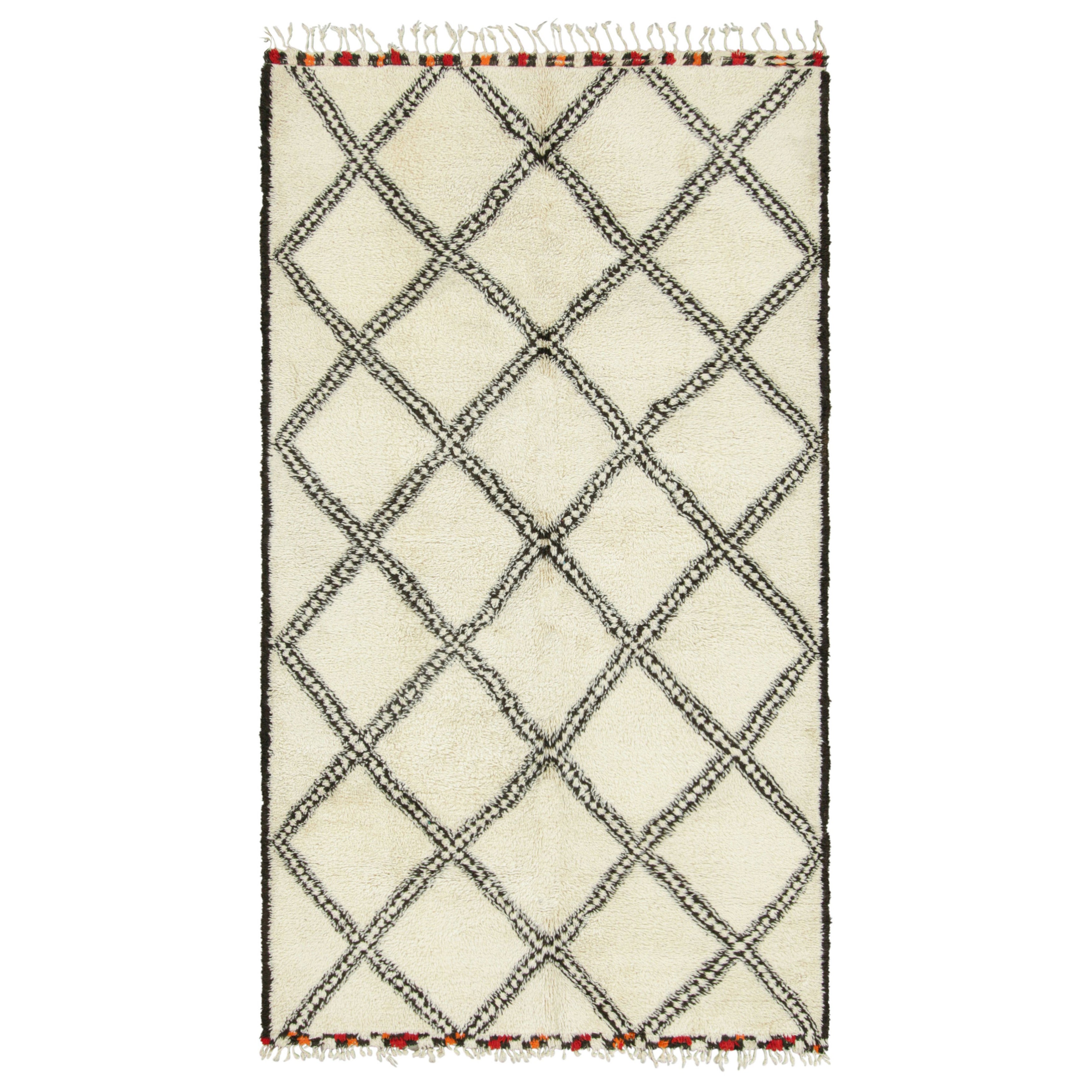 Vintage Moroccan Runner Rug, Cream & Black with Diamond Patterns - Rug & Kilim