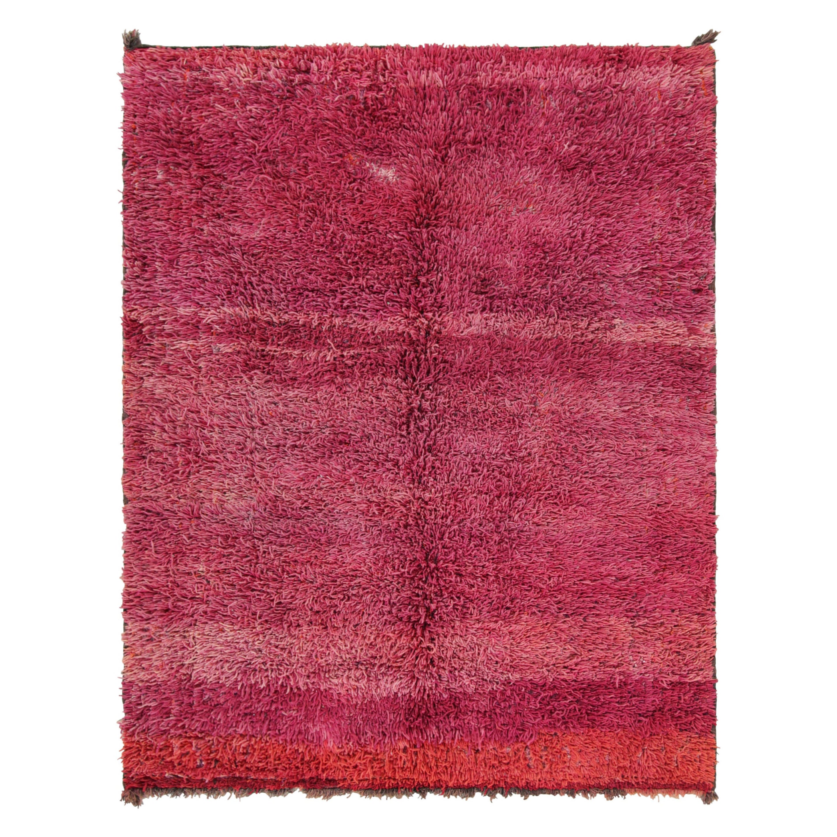 Vintage Moroccan Rug in Magenta with High Pile - Rug & Kilim