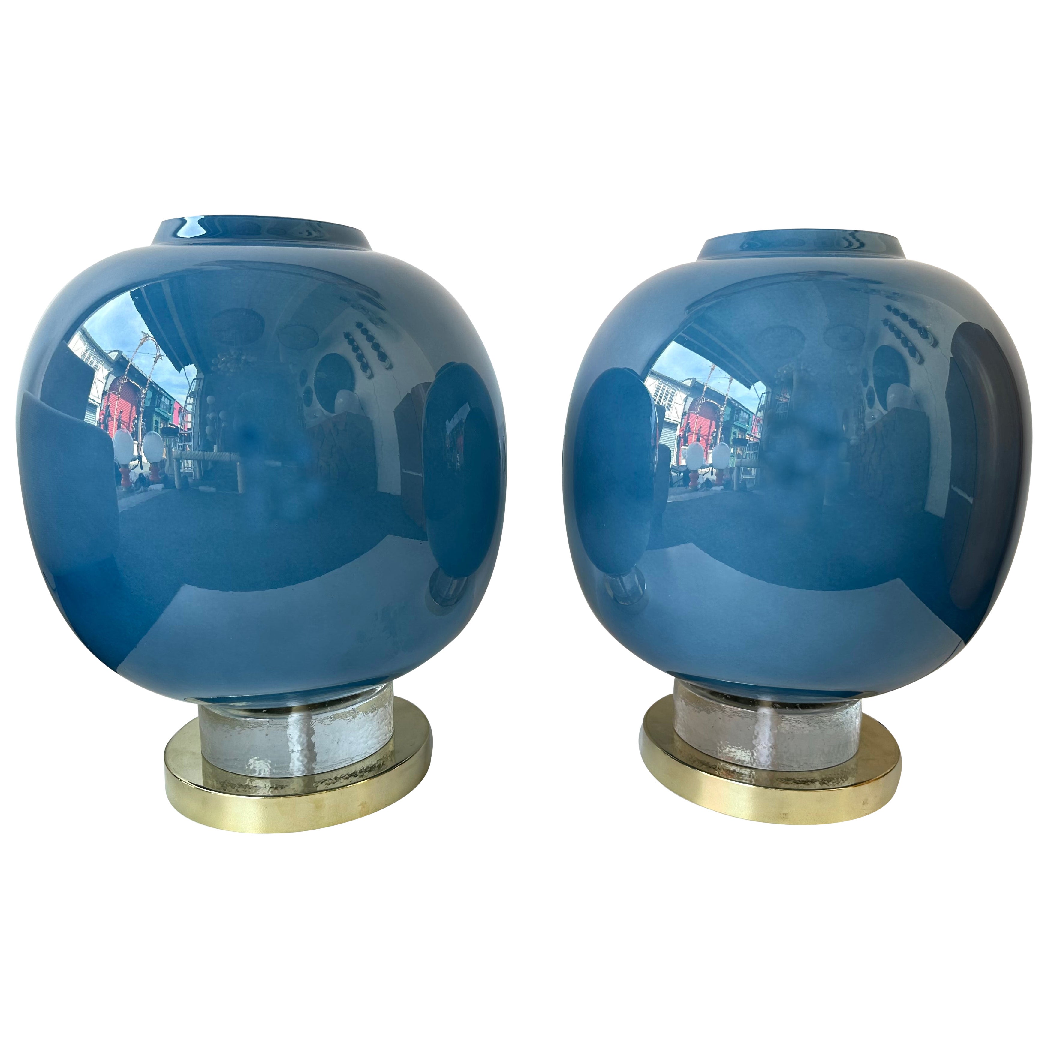 Contemporary Pair of Brass and Blue Murano Glass Bulb Lamps, Italy
