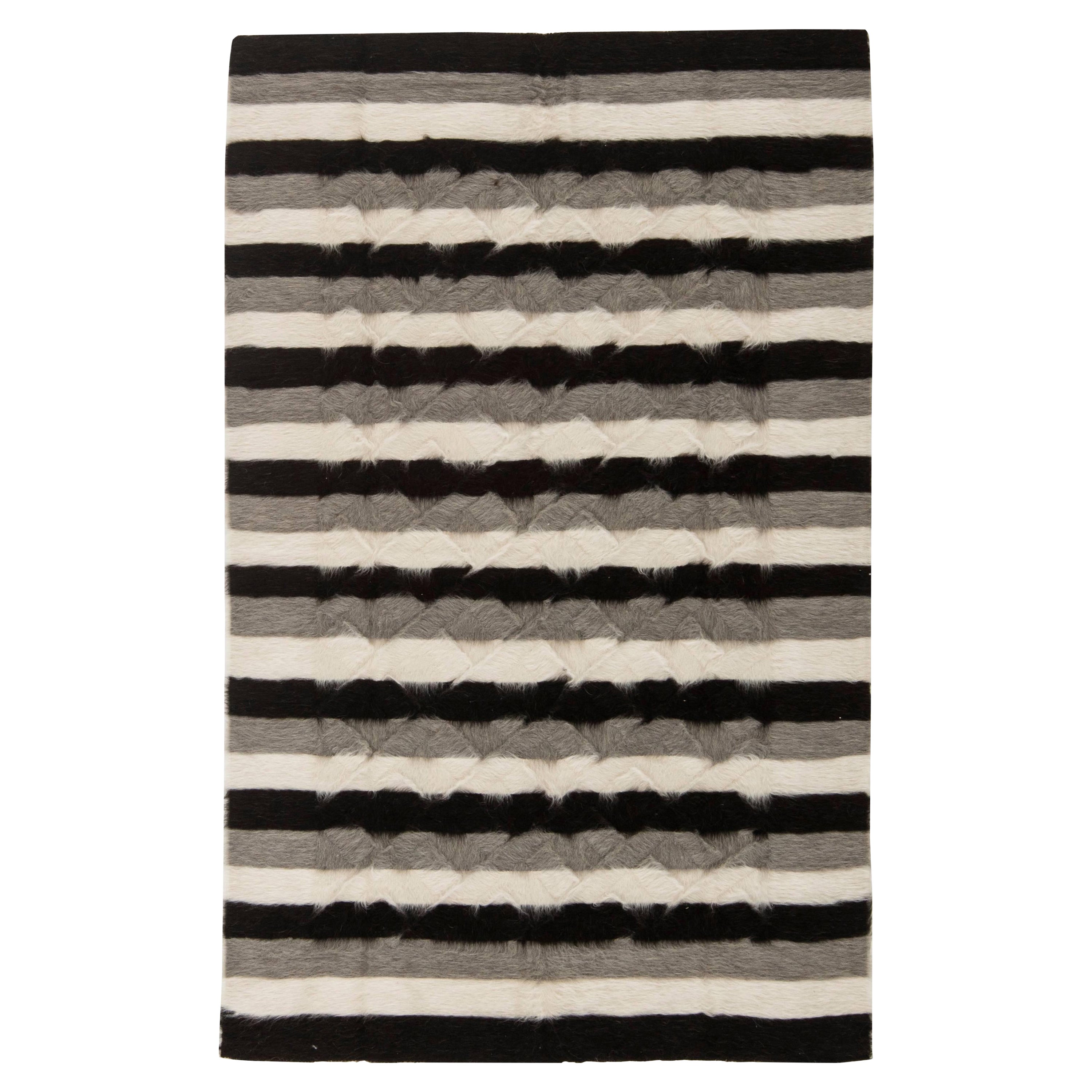 Alfombra moderna de pelo de cabra a rayas Taurus Collection de Doris Leslie Blau en venta