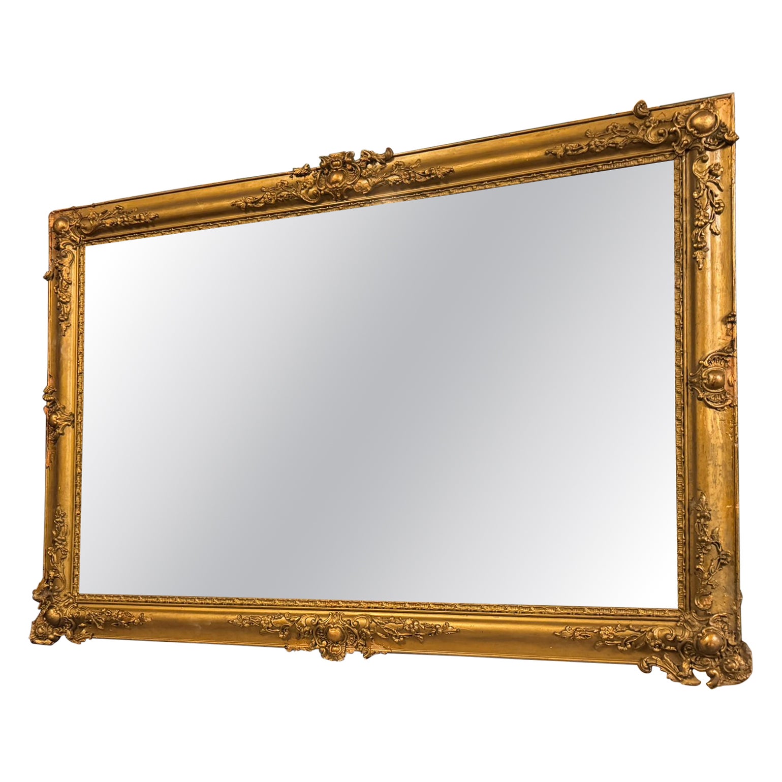 Miroir rectangulaire en bois doré et sculpté, Italie en vente